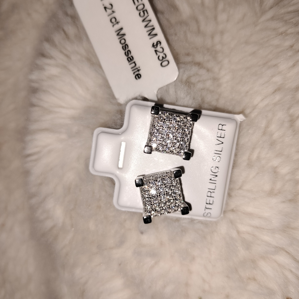Sterling Silver, 1.21carats Moissenite, Square Stud Earrings